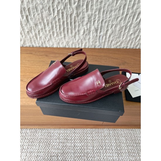 CHANEL Loafers