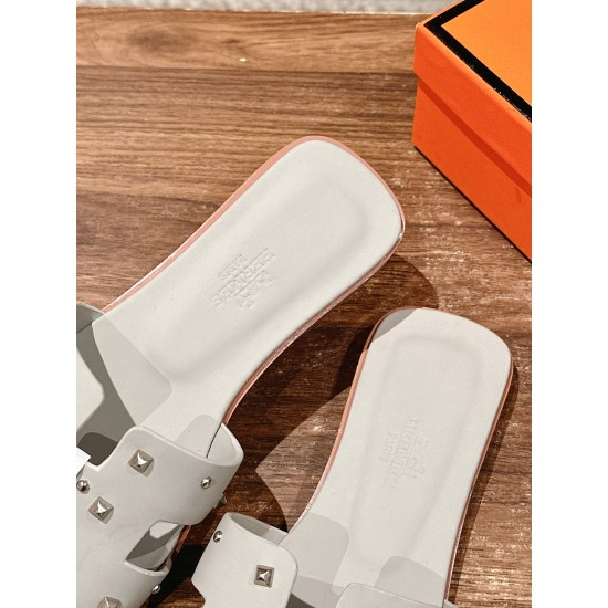 Hermes Slippers