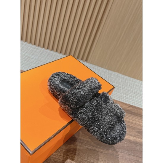 Hermes Slippers