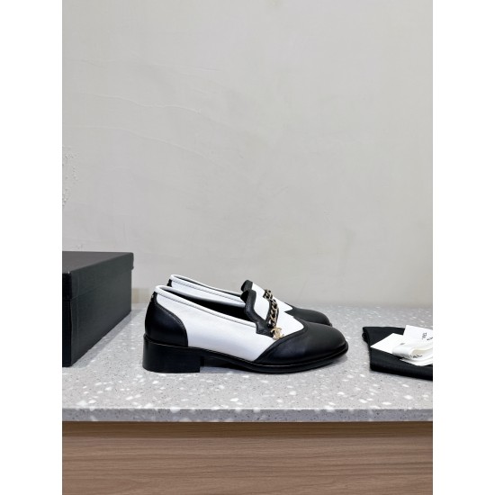 CHANEL Loafers