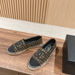 CHANEL Espadrilles