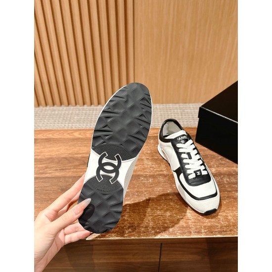 CHANEL Sneakers