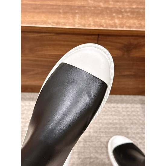 CHANEL Boots