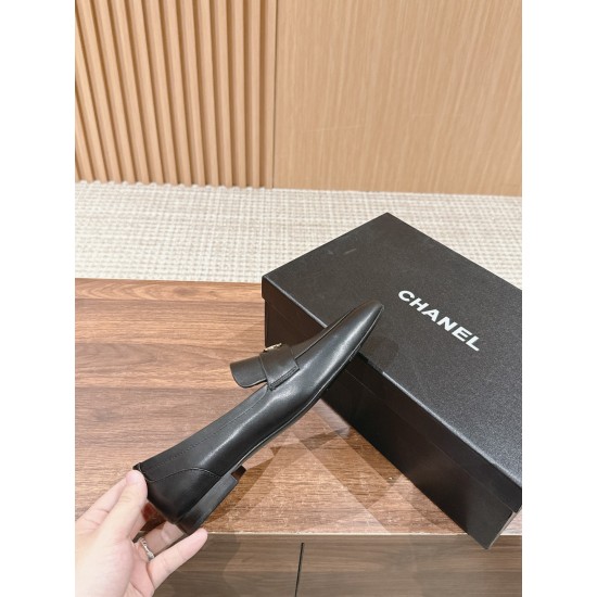 CHANEL Ballerinas