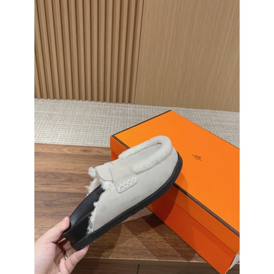 Hermes Iota mule