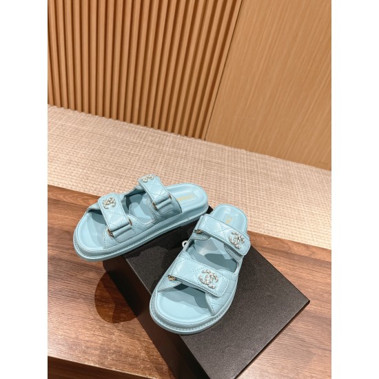 CHANEL Slippers