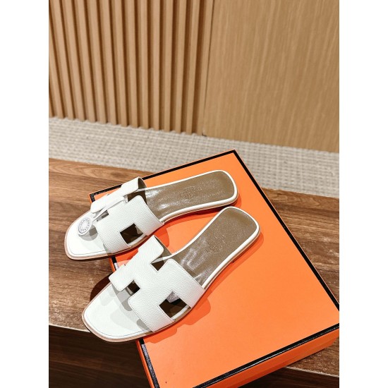Hermes Slippers