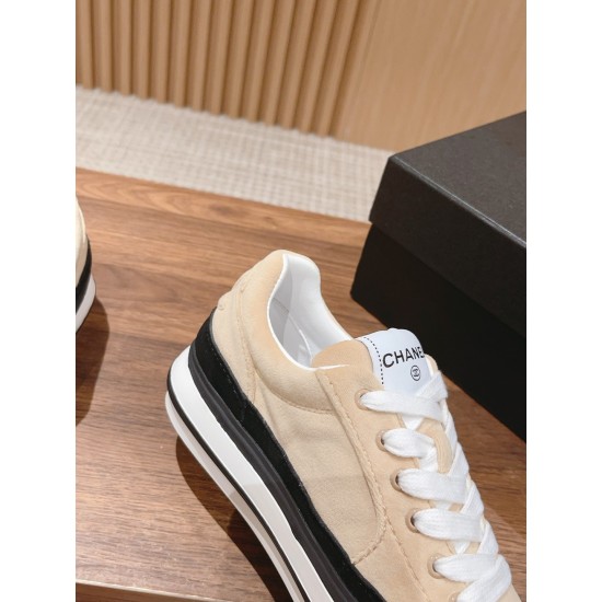 CHANEL Sneakers