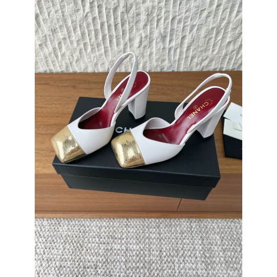 CHANEL Pumps and Slingbacks