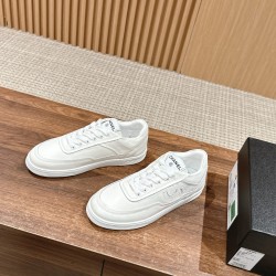 CHANEL Sneakers