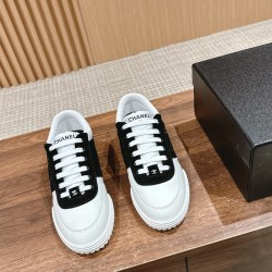 CHANEL Sneakers
