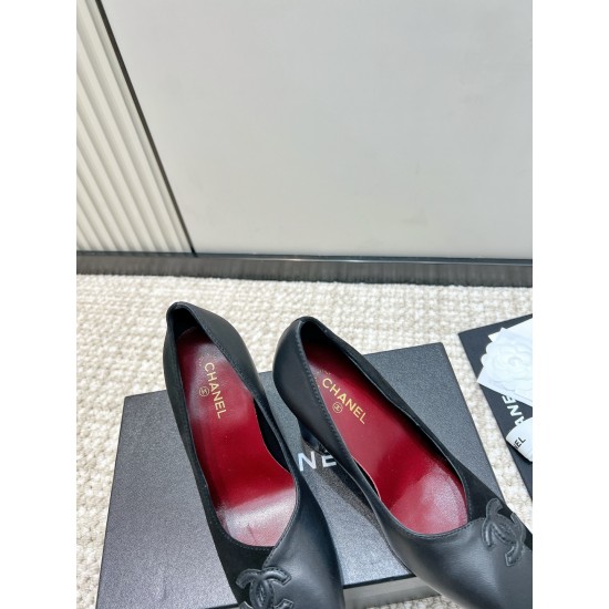 CHANEL Pumps and Slingbacks
