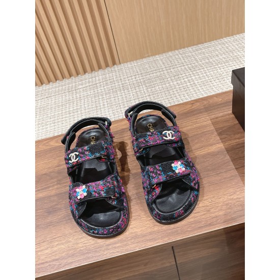 CHANEL Sandals