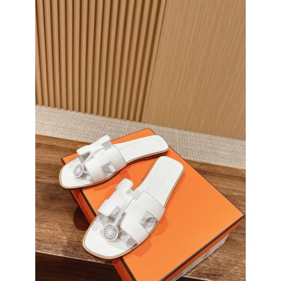 Hermes Slippers