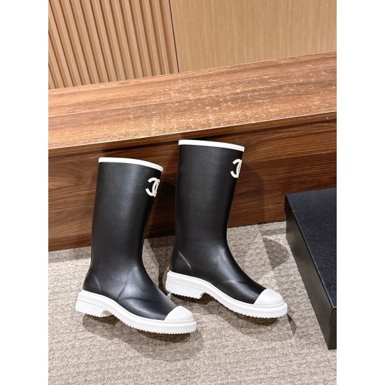 CHANEL Boots