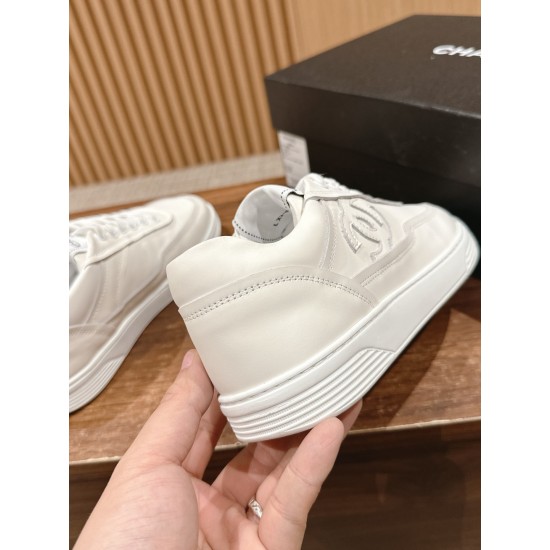 CHANEL Sneakers