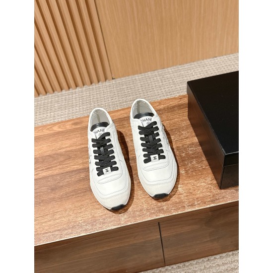 CHANEL Sneakers