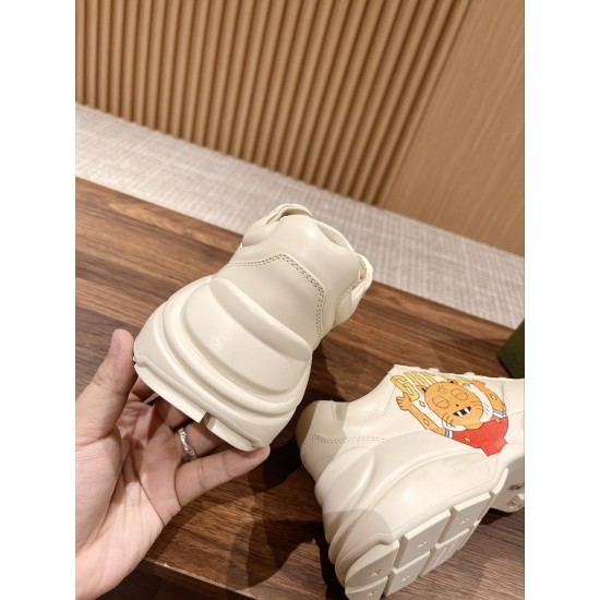 Gucci Sneakers