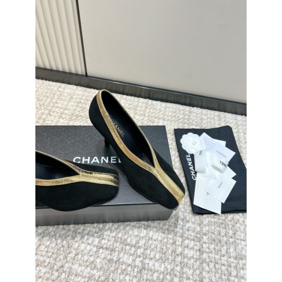CHANEL Pumps and Slingbacks