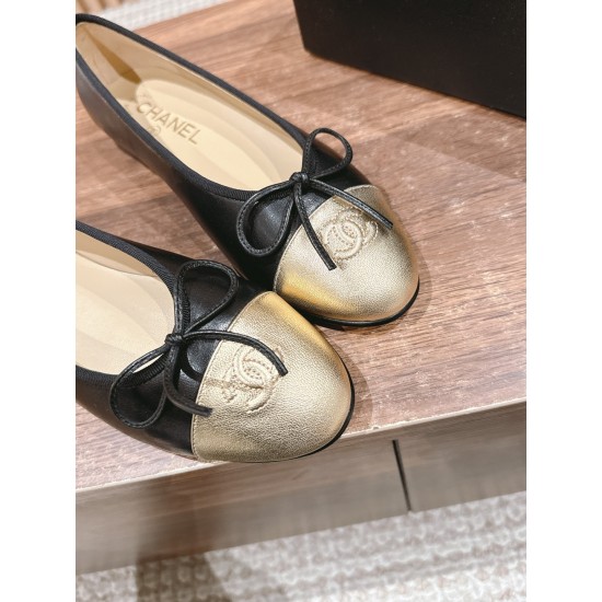CHANEL Ballerinas