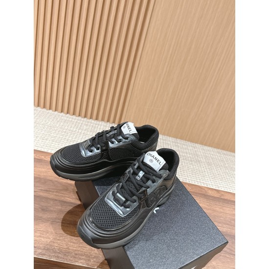 CHANEL Sneakers