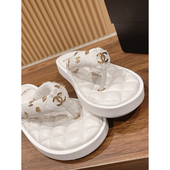 CHANEL Slippers