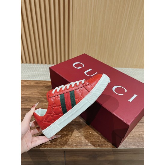 Gucci Sneakers