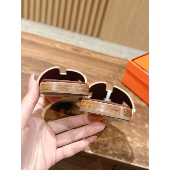 Hermes Slippers
