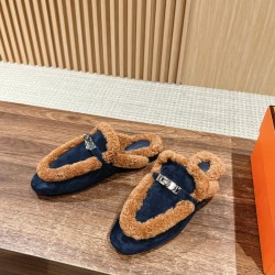 Hermes Iota mule