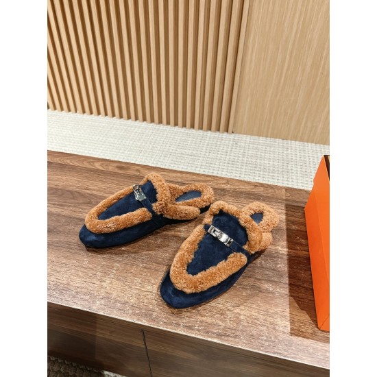 Hermes Iota mule