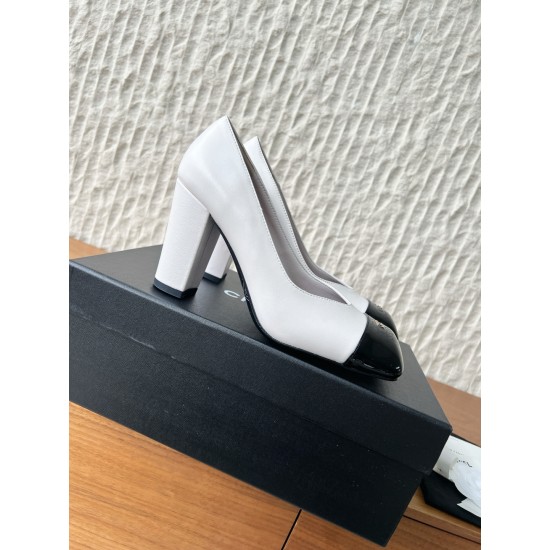 CHANEL Pumps and Slingbacks