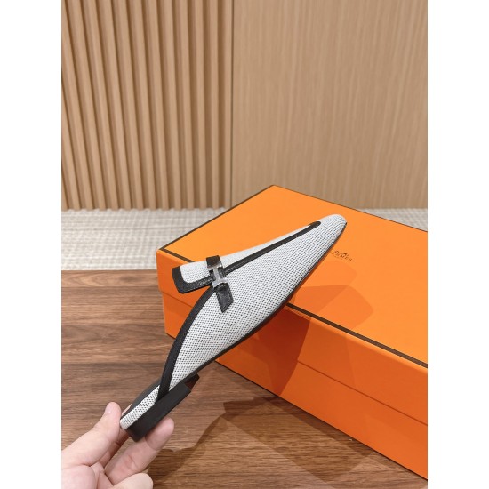 Hermes Iota mule