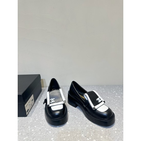 CHANEL Loafers