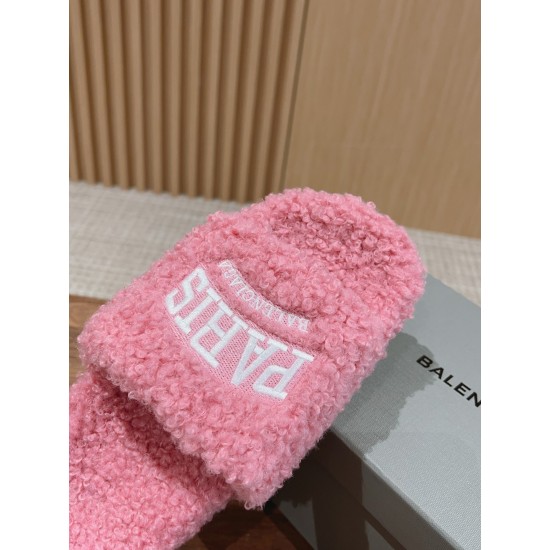  Balenciaga Slippers