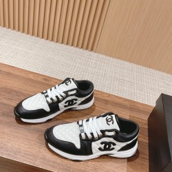 CHANEL Sneakers