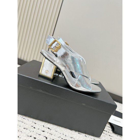 CHANEL Pumps and Slingbacks