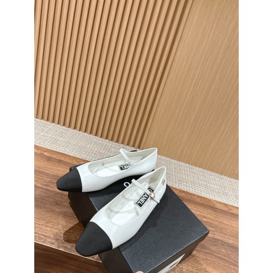 CHANEL Ballerinas