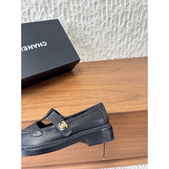 CHANEL Loafers