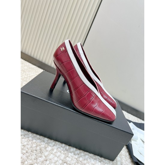 CHANEL Pumps and Slingbacks