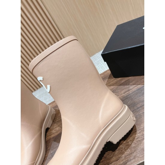 CHANEL Boots