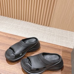  Balenciaga Slippers