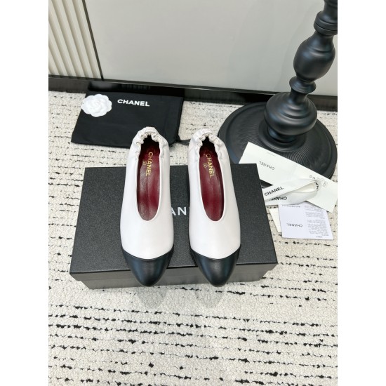 CHANEL Pumps and Slingbacks