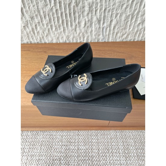 CHANEL Loafers