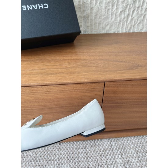 CHANEL Loafers