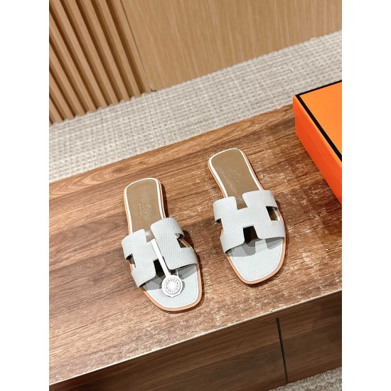 Hermes Slippers