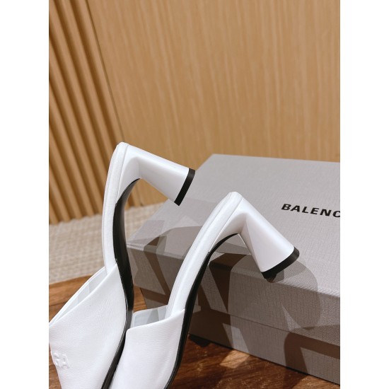  Balenciaga Slippers