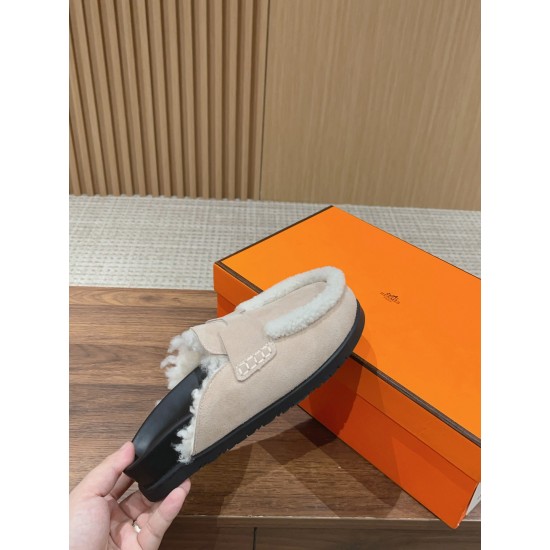 Hermes Iota mule