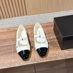 CHANEL Ballerinas