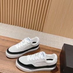 CHANEL Sneakers