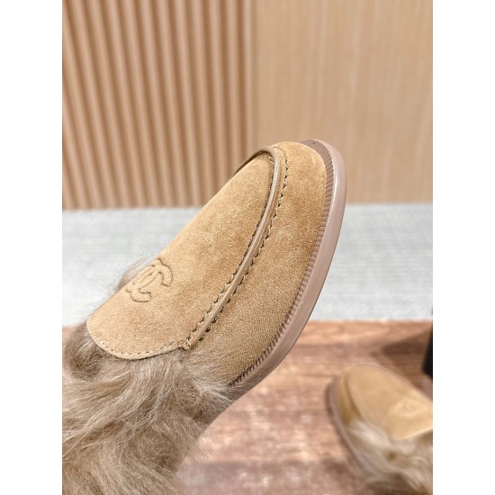 CHANEL Loafers